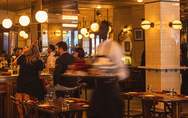 From morning viennoiserie, to evening brasserie classics, Parc celebrates the essence of French bistro culture. The menu offers a refined dining experience that blends traditional flavors with modern innovation and captures the joie de vivre of Paris.